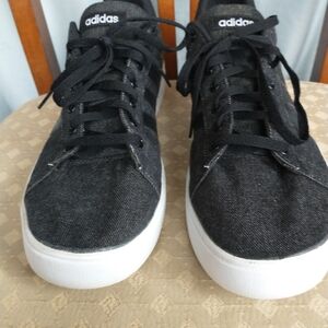 Adidas Men's 14 Black and White canvas sneakers